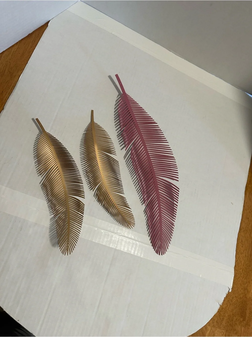 Metal Feather Wall Art - Gold and Rose Decorative Set